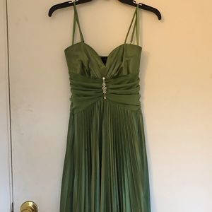 Alyn Paige dress - size small